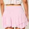 Abgestufter Mini-Skort mit asymmetrischem Saum Abgestufter Mini-Skort mit asymmetrischem Saum