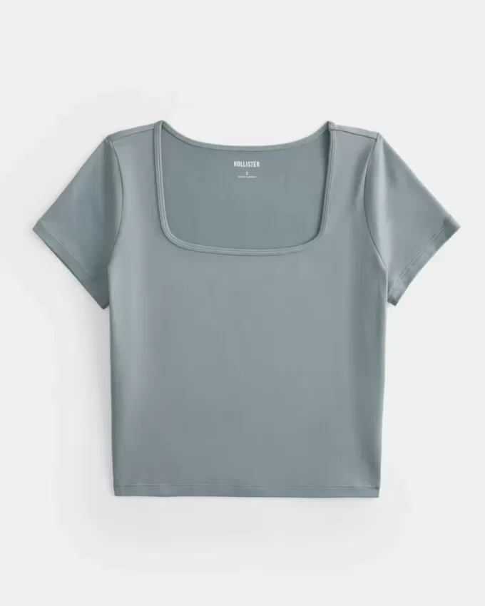 Baby-T-Shirt aus weichem, nahtlosem Stretch-Stoff mit quadratischem Ausschnitt Baby-T-Shirt aus weichem, nahtlosem Stretch-Stoff mit quadratischem Ausschnitt