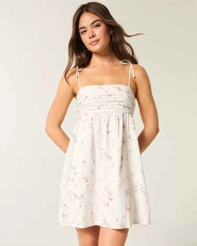 Babydoll-Minikleid mit Bindeträgern Babydoll-Minikleid mit Bindeträgern