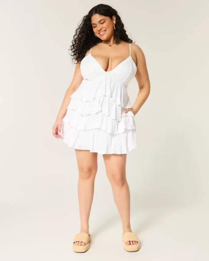 Babydoll-Minikleid mit V-Ausschnitt und Rüschen