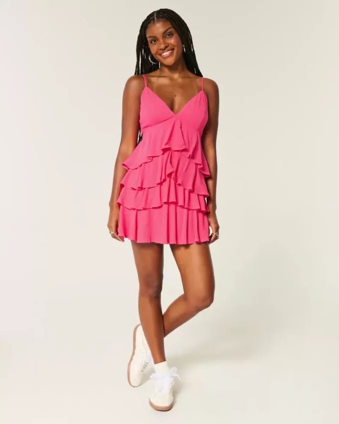 Babydoll-Minikleid mit V-Ausschnitt und Rüschen