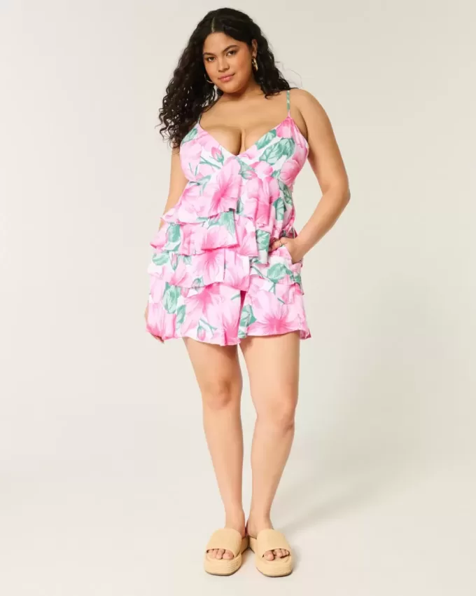 Babydoll-Minikleid mit V-Ausschnitt und Rüschen Babydoll-Minikleid mit V-Ausschnitt und Rüschen