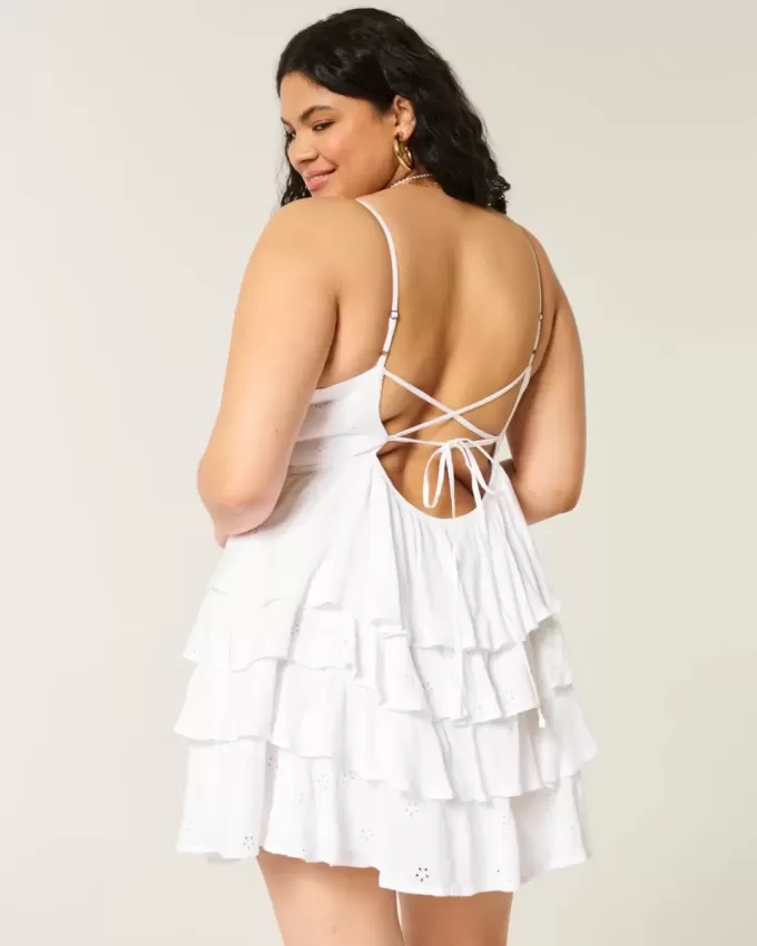 Babydoll-Minikleid mit V-Ausschnitt und Rüschen
