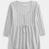 Babydoll-Pullover mit Zopfmuster Babydoll-Pullover mit Zopfmuster