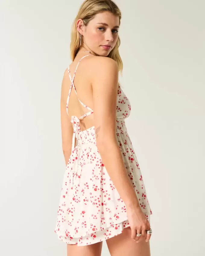 Babydoll-Strampler mit offenem Rücken Babydoll-Strampler mit offenem Rücken