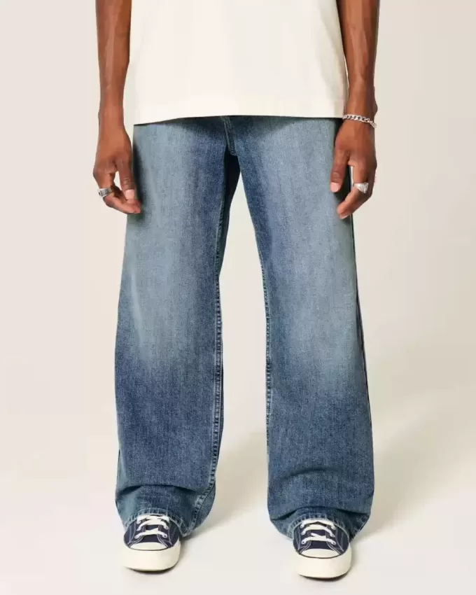 Baggy-Bootcut-Jeans im Waschmittelton Baggy-Bootcut-Jeans im Waschmittelton