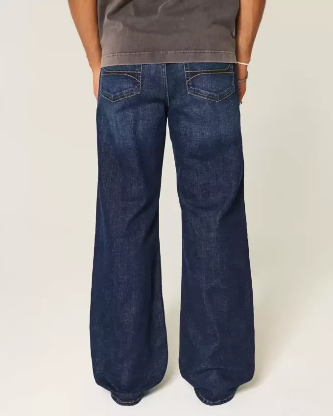 Baggy Bootcut-Jeans in dunkler Waschung Baggy Bootcut-Jeans in dunkler Waschung