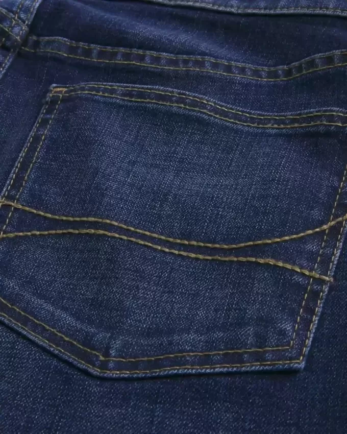 Baggy Bootcut-Jeans in dunkler Waschung Baggy Bootcut-Jeans in dunkler Waschung