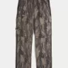 Baggy Cargo-Trainingshose mit Camouflage-Muster