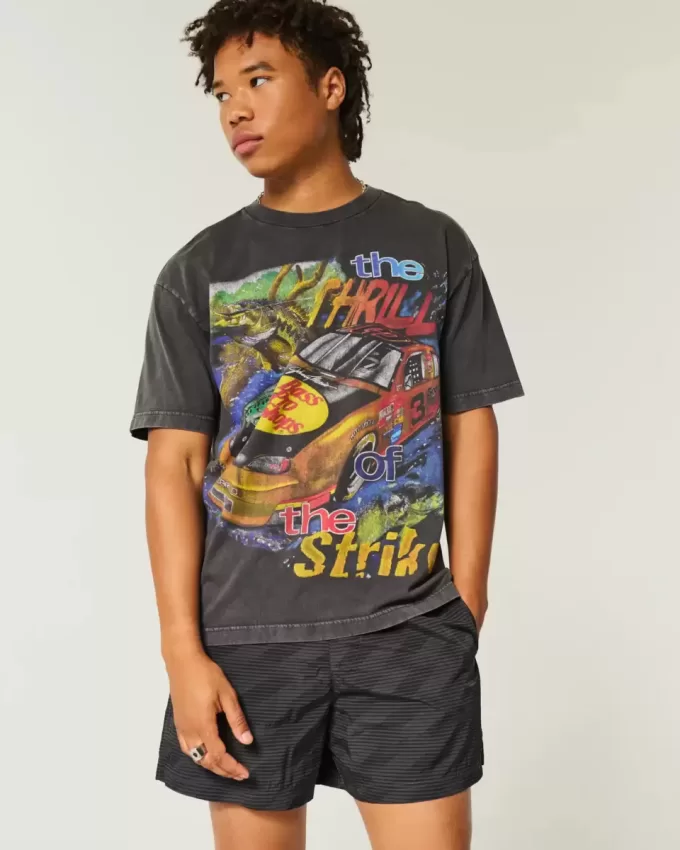 Baggy-Fußballshorts bis zur Mitte des Oberschenkels Baggy-Fußballshorts bis zur Mitte des Oberschenkels