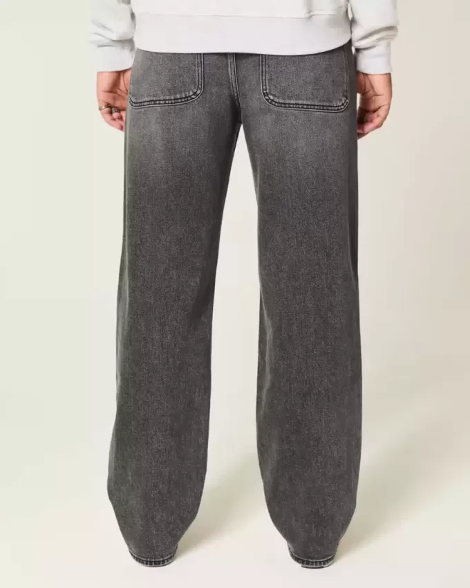 Baggy-Jeans in verwaschenem Schwarz mit Stern-Grafik