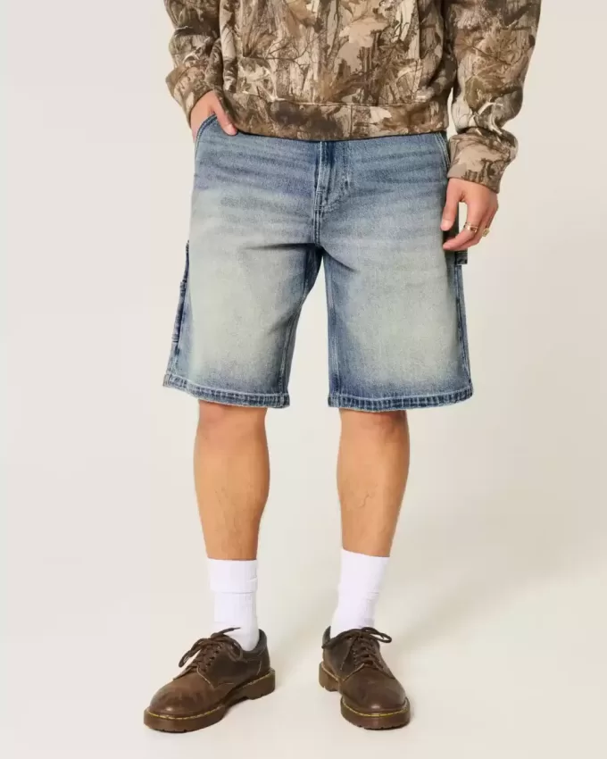 Baggy-Jeansshorts in dunkler Waschung Baggy-Jeansshorts in dunkler Waschung