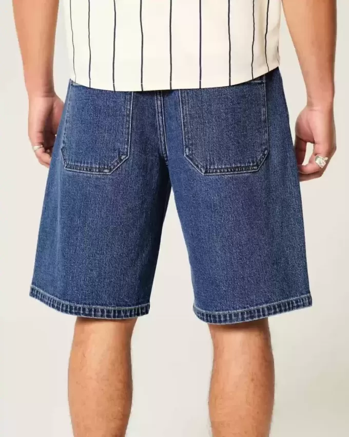 Baggy-Jeansshorts in mittlerer Waschung