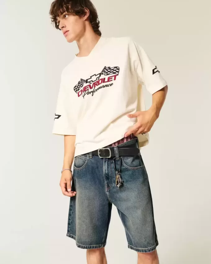 Baggy-Jeansshorts mit Schlangenmuster Baggy-Jeansshorts mit Schlangenmuster