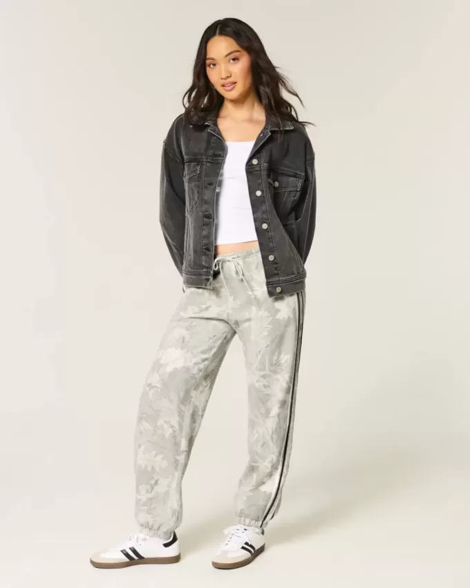 Baggy-Jogginghose aus Fleece mit Camouflage-Muster