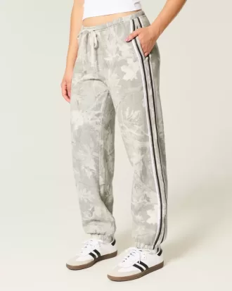 Baggy-Jogginghose aus Fleece mit Camouflage-Muster
