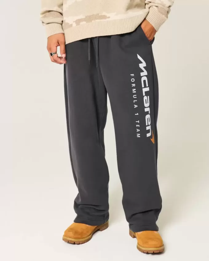 Baggy-Jogginghose mit McLaren-Grafik Baggy-Jogginghose mit McLaren-Grafik