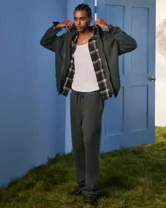 Baggy-Jogginghose mit Schlangenmuster Baggy-Jogginghose mit Schlangenmuster