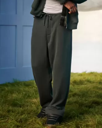 Baggy-Jogginghose mit Schlangenmuster Baggy-Jogginghose mit Schlangenmuster