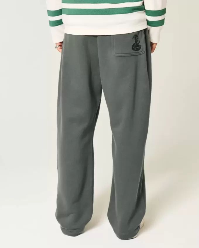 Baggy-Jogginghose mit Schlangenmuster Baggy-Jogginghose mit Schlangenmuster