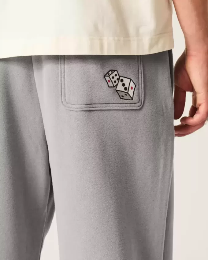 Baggy-Jogginghose mit Würfel-Grafik Baggy-Jogginghose mit Würfel-Grafik