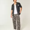 Baggy-Malerjeans im Camouflage-Design Baggy-Malerjeans im Camouflage-Design