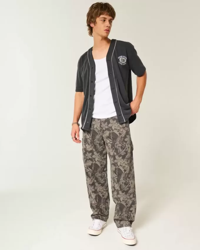 Baggy-Malerjeans im Camouflage-Design Baggy-Malerjeans im Camouflage-Design