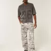 Baggy-Malerjeans im Camouflage-Design Baggy-Malerjeans im Camouflage-Design