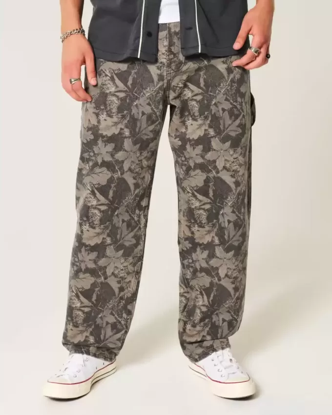 Baggy-Malerjeans im Camouflage-Design Baggy-Malerjeans im Camouflage-Design