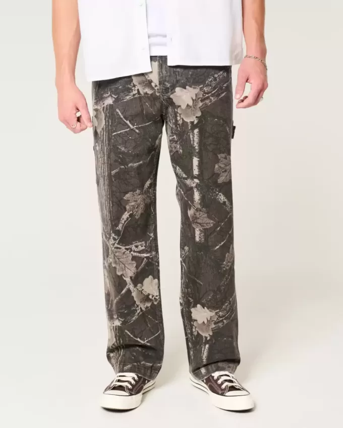 Baggy-Malerjeans mit Camouflage-Muster Baggy-Malerjeans mit Camouflage-Muster