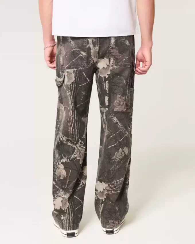 Baggy-Malerjeans mit Camouflage-Muster Baggy-Malerjeans mit Camouflage-Muster
