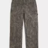 Baggy-Malerjeans mit Camouflage-Muster Baggy-Malerjeans mit Camouflage-Muster