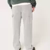 Baggy-Malerjeans mit Eisenbahnstreifen Baggy-Malerjeans mit Eisenbahnstreifen