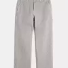 Baggy-Malerjeans mit Eisenbahnstreifen Baggy-Malerjeans mit Eisenbahnstreifen