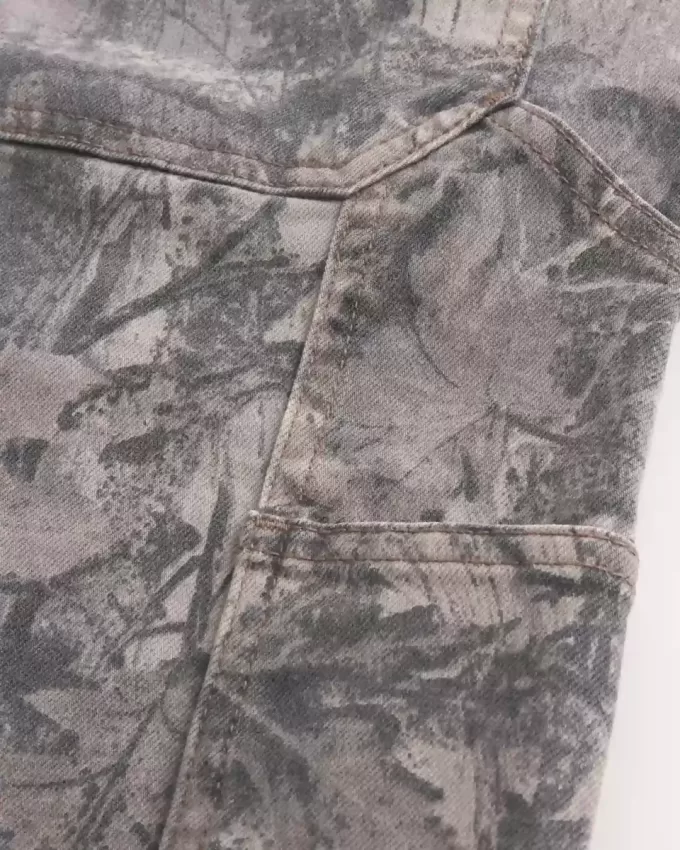 Baggy-Malershorts aus Denim mit Camouflage-Muster Baggy-Malershorts aus Denim mit Camouflage-Muster