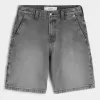 Baggy-Malershorts aus verwaschenem schwarzem Denim Baggy-Malershorts aus verwaschenem schwarzem Denim