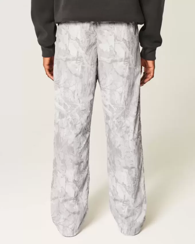 Baggy-Trainingshose mit Camouflage-Muster Baggy-Trainingshose mit Camouflage-Muster