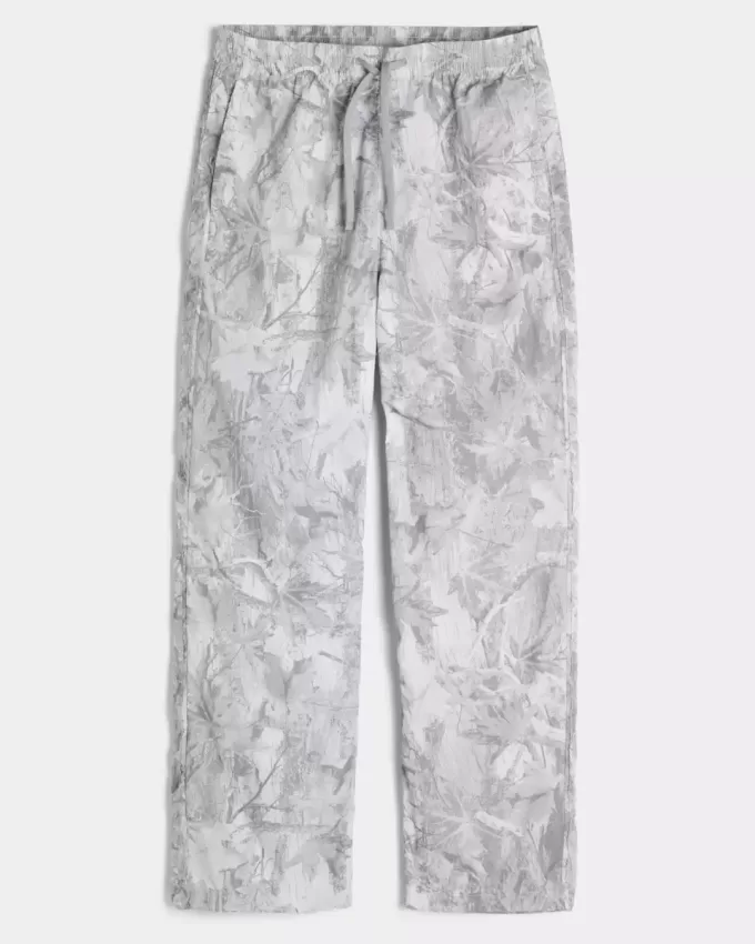 Baggy-Trainingshose mit Camouflage-Muster Baggy-Trainingshose mit Camouflage-Muster