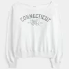 Bequemes, schulterfreies Connecticut-Grafik-Sweatshirt Bequemes, schulterfreies Connecticut-Grafik-Sweatshirt