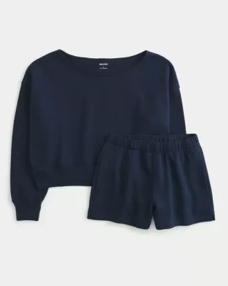 Bequemes Set aus schulterfreiem Sweatshirt und Fleece-Shorts