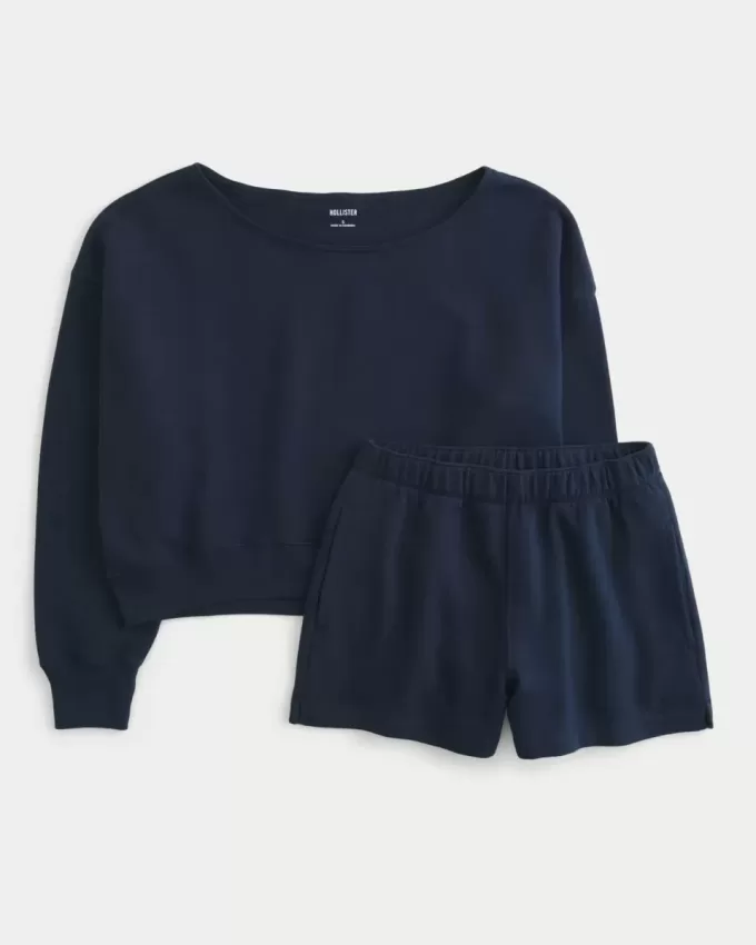 Bequemes Set aus schulterfreiem Sweatshirt und Fleece-Shorts Bequemes Set aus schulterfreiem Sweatshirt und Fleece-Shorts