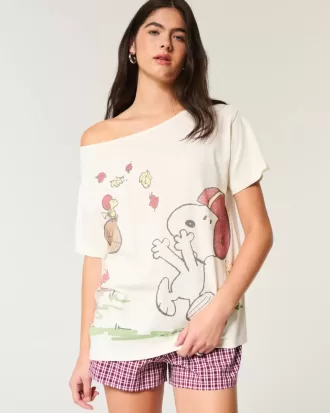 Übergroßes schulterfreies T-Shirt mit Snoopy-Grafik
