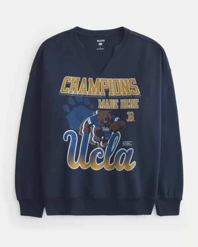 Übergroßes Sweatshirt mit UCLA-Grafik und eingekerbtem Ausschnitt Übergroßes Sweatshirt mit UCLA-Grafik und eingekerbtem Ausschnitt
