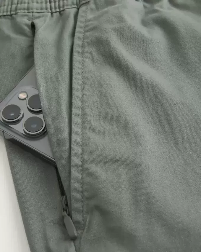 Überknielange Twill-Schlupfshorts Überknielange Twill-Schlupfshorts