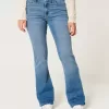 Bootcut-Jeans mit mittlerer Leibhöhe und mittlerer Waschung Bootcut-Jeans mit mittlerer Leibhöhe und mittlerer Waschung