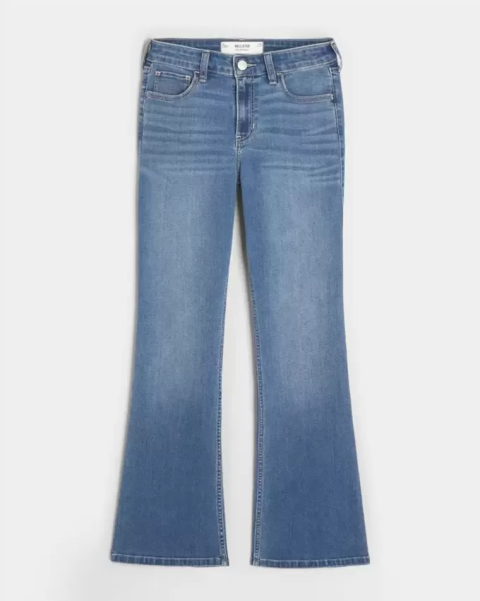 Bootcut-Jeans mit mittlerer Leibhöhe und mittlerer Waschung Bootcut-Jeans mit mittlerer Leibhöhe und mittlerer Waschung