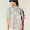 Boxy Crop Heavyweight T-Shirt mit Rundhalsausschnitt und Camouflage-Muster Boxy Crop Heavyweight T-Shirt mit Rundhalsausschnitt und Camouflage-Muster