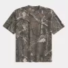 Boxy Heavyweight T-Shirt mit Rundhalsausschnitt und Camouflage-Muster Boxy Heavyweight T-Shirt mit Rundhalsausschnitt und Camouflage-Muster