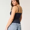 Camisole mit durchgehender Spitze Camisole mit durchgehender Spitze