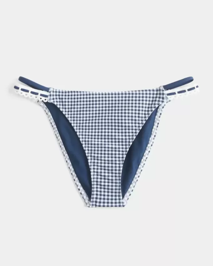 Cheeky-Bikinihose mit Häkelbesatz und Doppelträgern Cheeky-Bikinihose mit Häkelbesatz und Doppelträgern